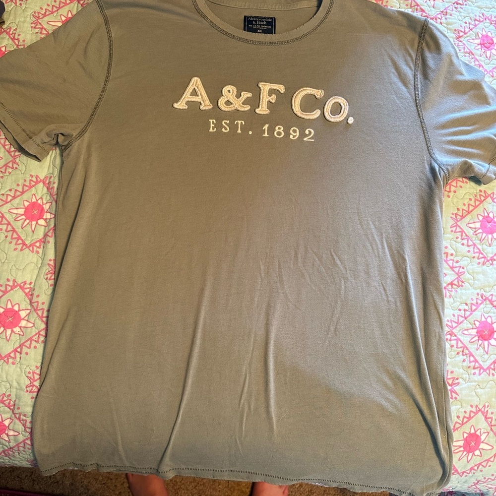 Classic Abercrombie and Fitch Tee